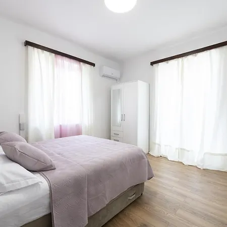 Iva Apartman
